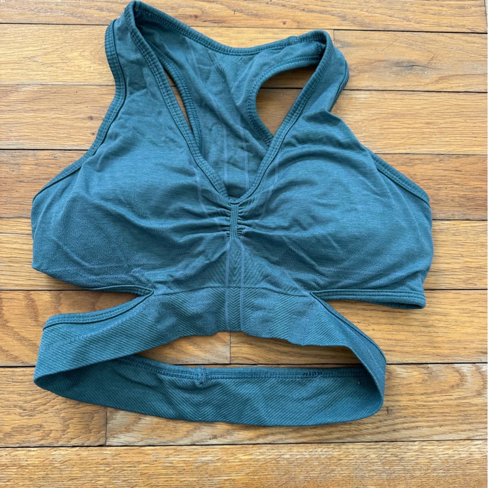 Alphalete sports bra size small